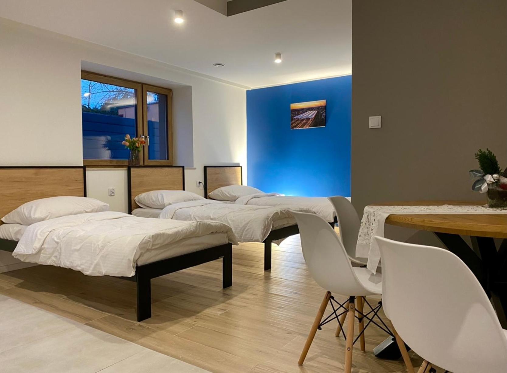 Tanie Noclegi Gliwice - Apartamenty Lowicka 28 외부 사진