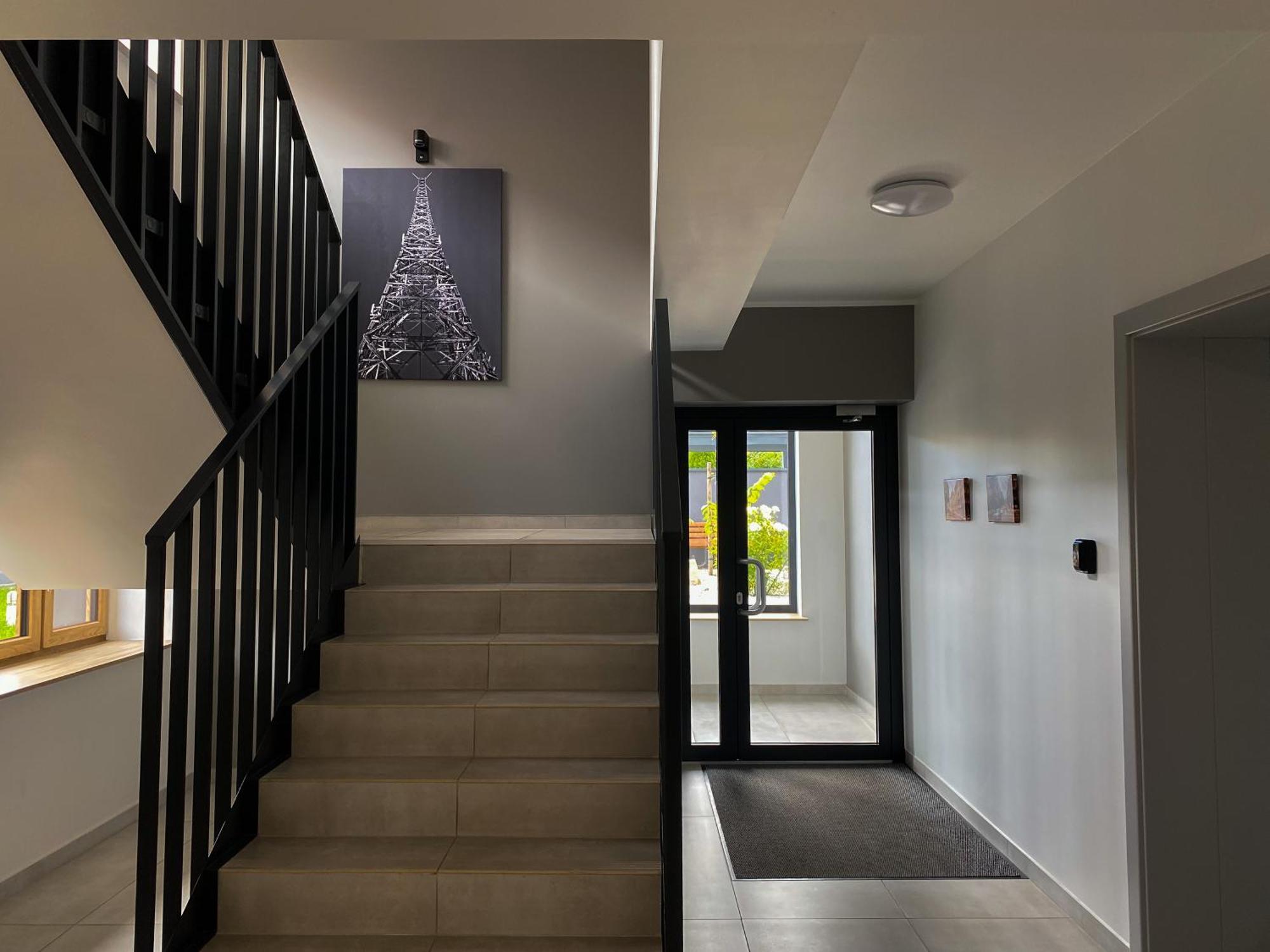 Tanie Noclegi Gliwice - Apartamenty Lowicka 28 외부 사진
