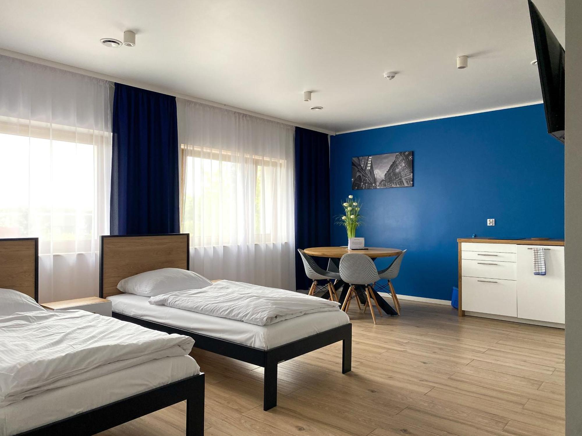 Tanie Noclegi Gliwice - Apartamenty Lowicka 28 외부 사진